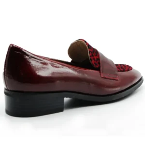 DUIT 8050 Negro y Granate Mocasín charol banda antifaz mujer